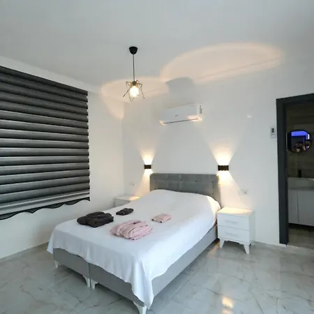 Mila Hotel 4*